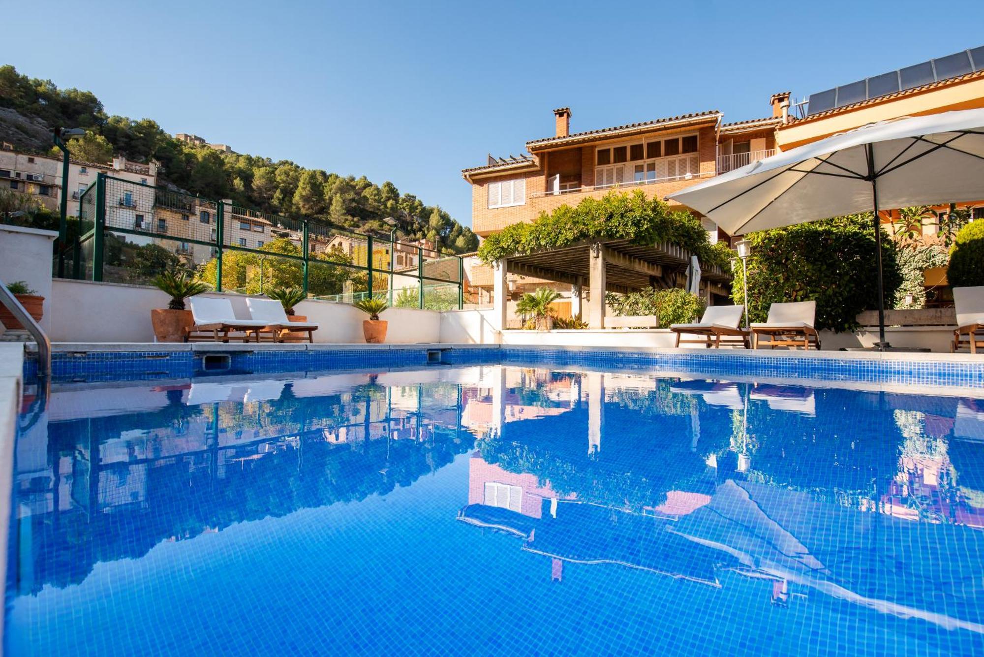 Hotel Robert La Pobla de Claramunt Exterior photo